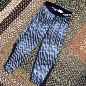 Nike dry fit crop leggings